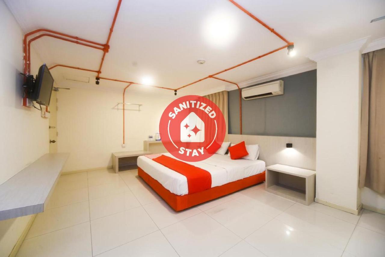 Oyo 727 Hotel Rafflesia Kota Kinabalu Exteriör bild