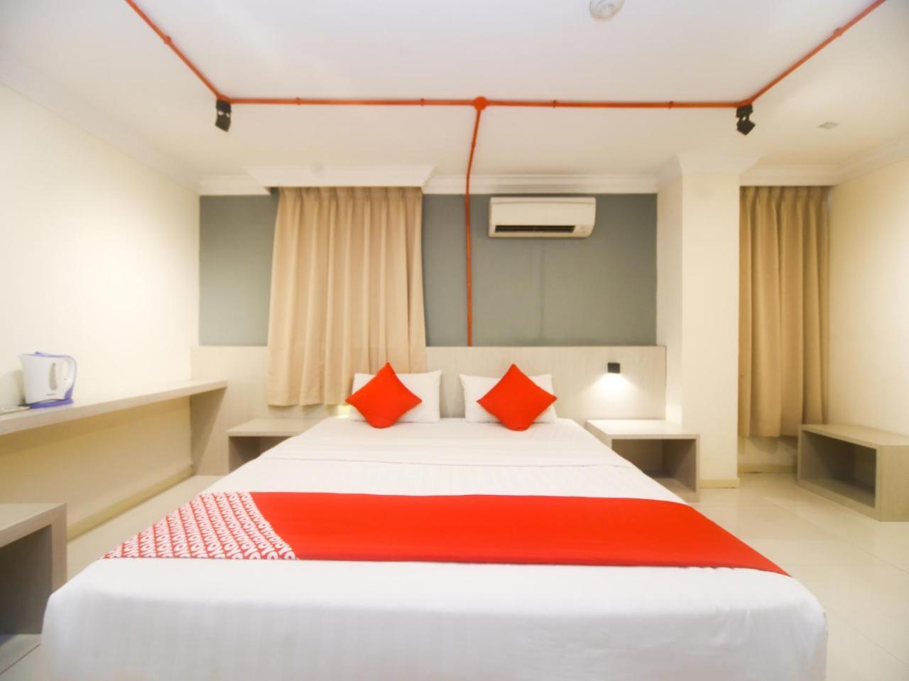 Oyo 727 Hotel Rafflesia Kota Kinabalu Exteriör bild