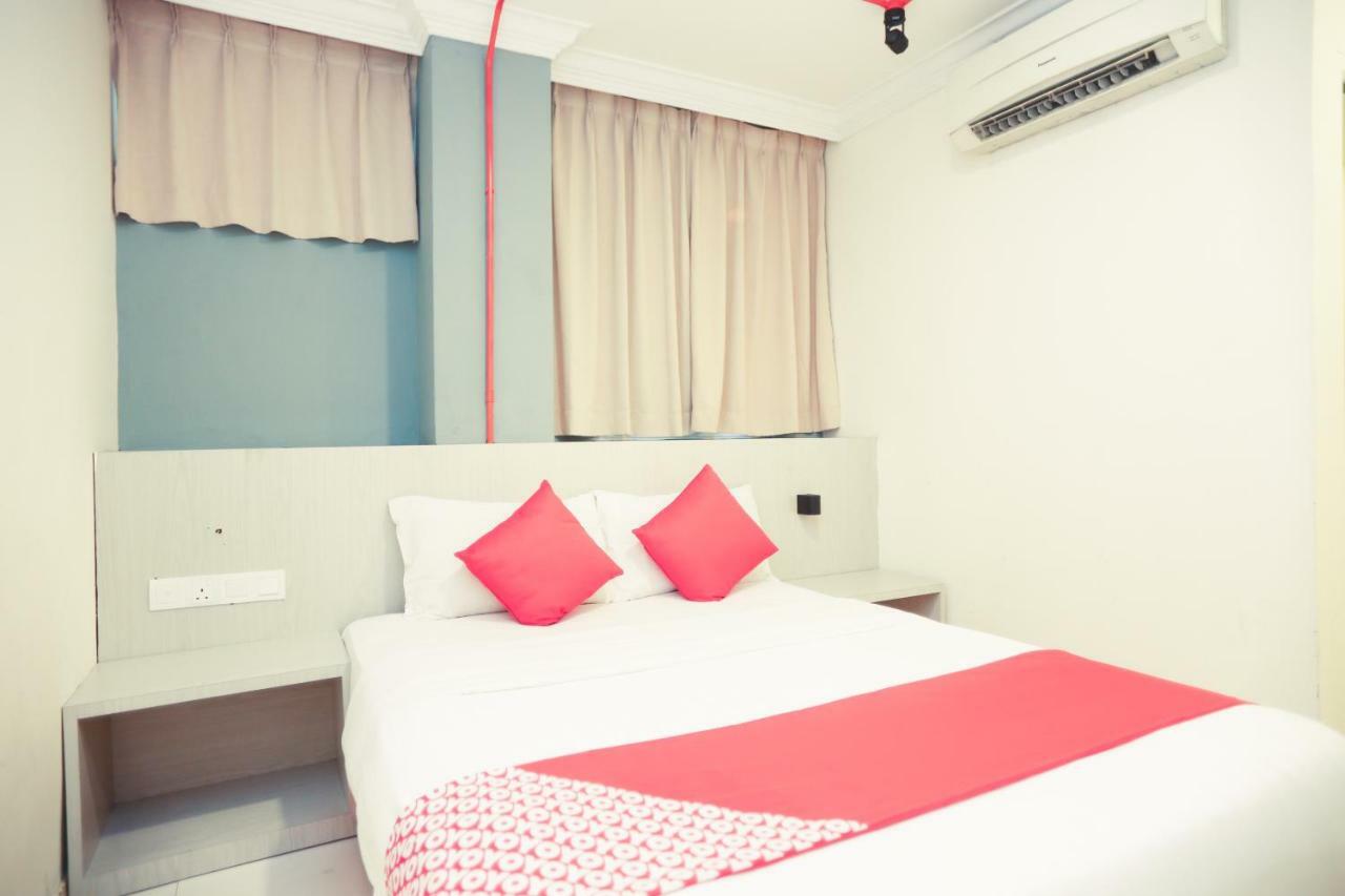 Oyo 727 Hotel Rafflesia Kota Kinabalu Exteriör bild