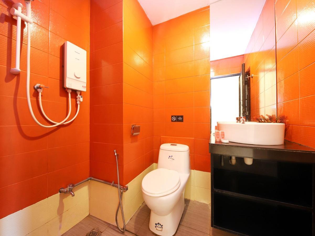 Oyo 727 Hotel Rafflesia Kota Kinabalu Exteriör bild